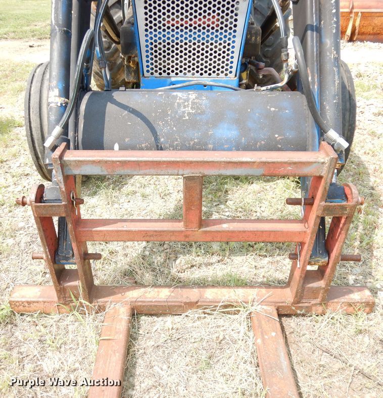 image for item DG0736 Ford 3550  tractor