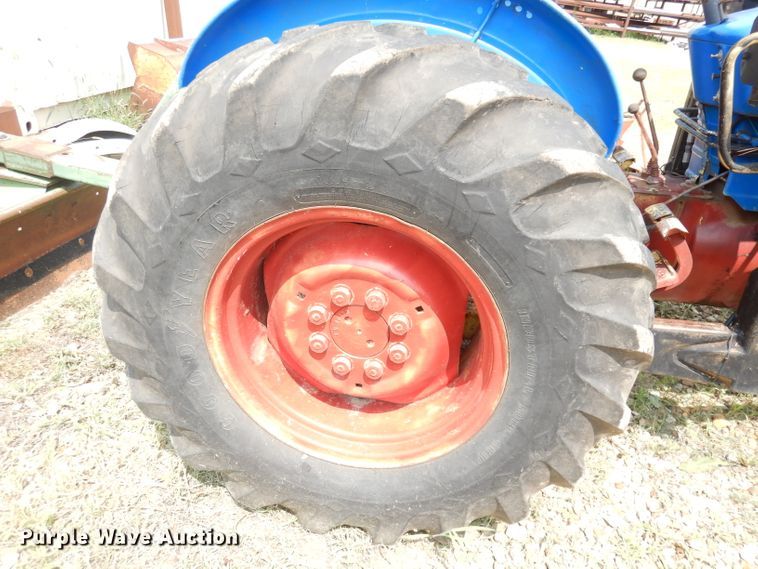 image for item DG0736 Ford 3550  tractor