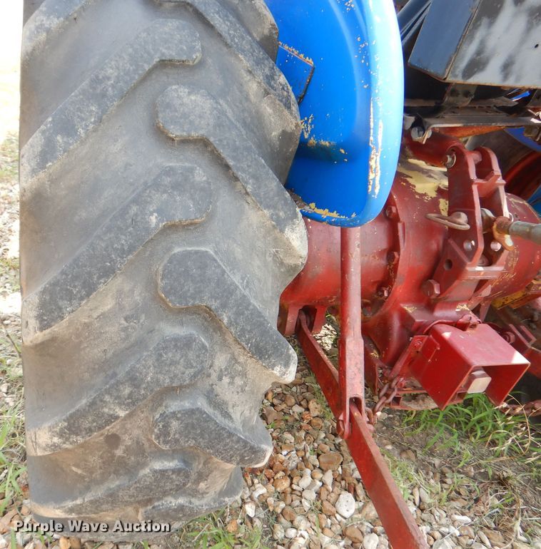 image for item DG0736 Ford 3550  tractor