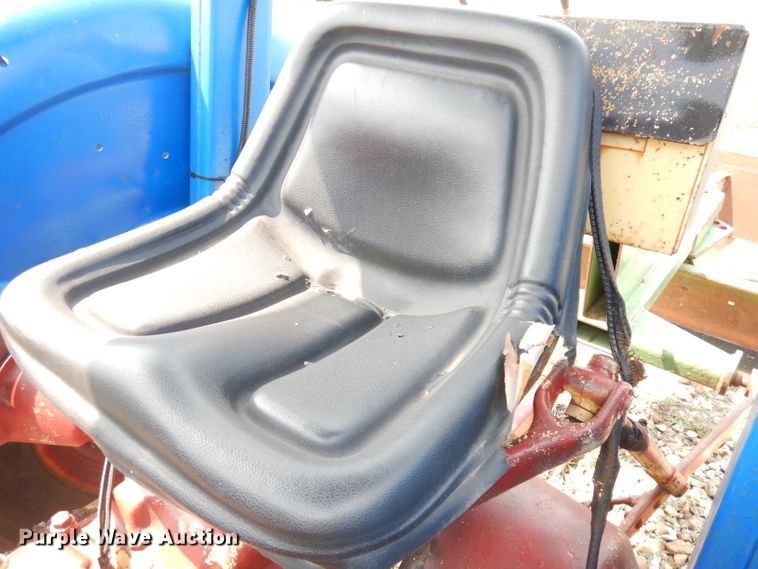 image for item DG0736 Ford 3550  tractor