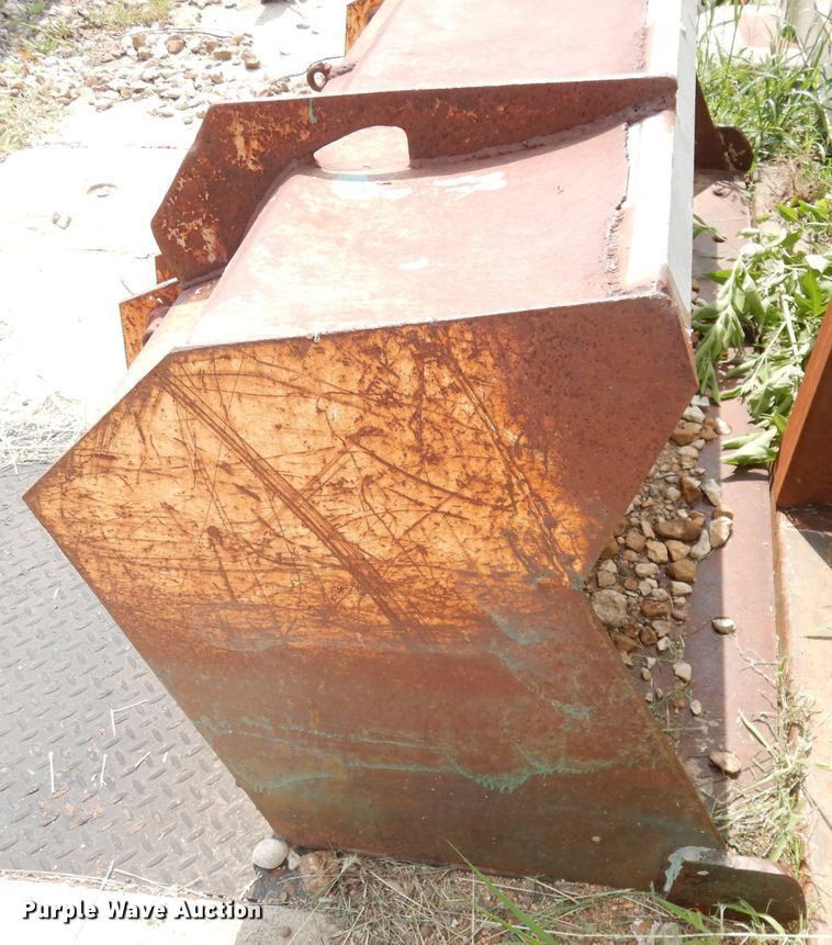 image for item DG0736 Ford 3550  tractor