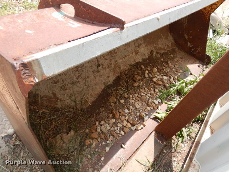 image for item DG0736 Ford 3550  tractor