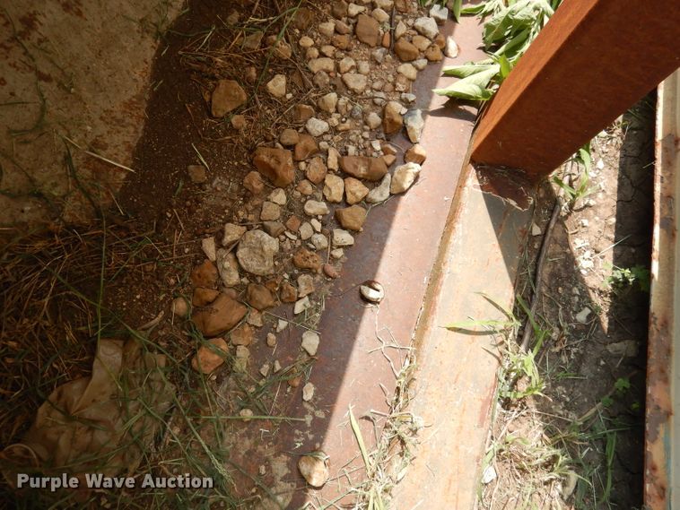 image for item DG0736 Ford 3550  tractor