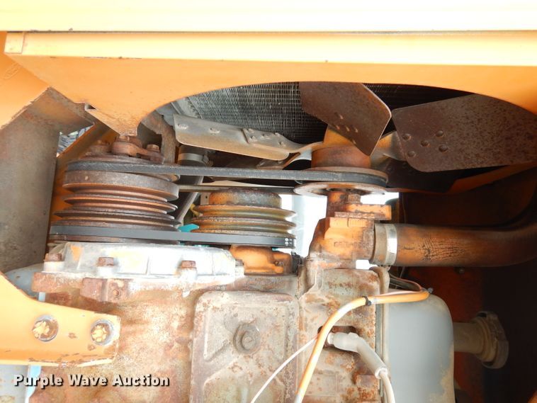 image for item DG0739 Broce T15  broom