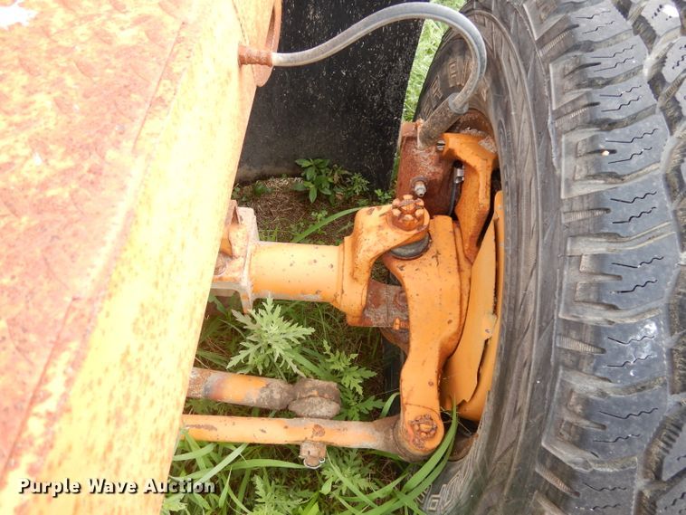 image for item DG0739 Broce T15  broom