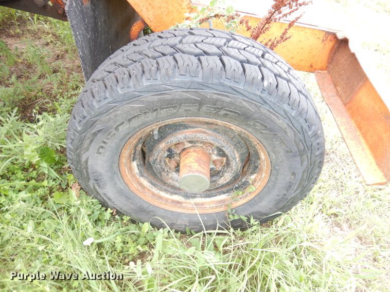 image for item DG0739 Broce T15  broom