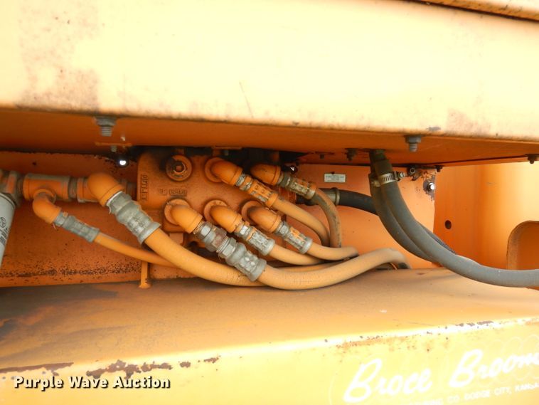 image for item DG0739 Broce T15  broom