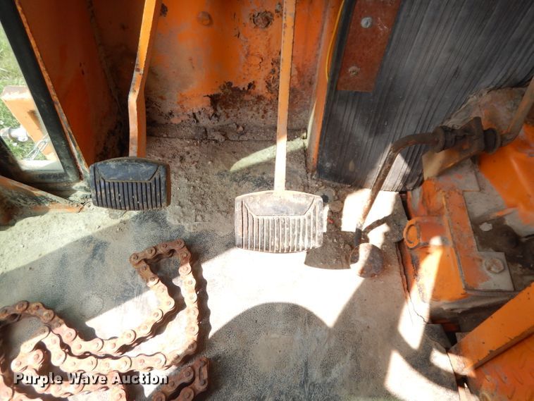 image for item DG0739 Broce T15  broom