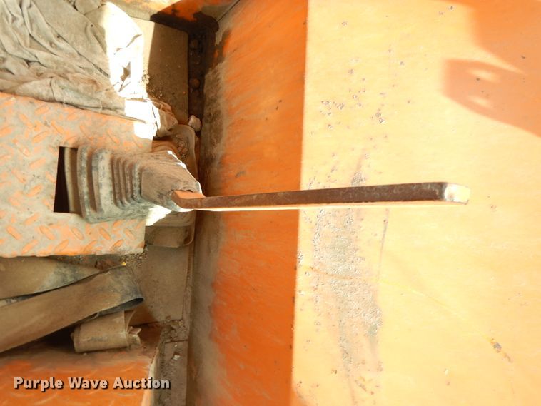 image for item DG0739 Broce T15  broom