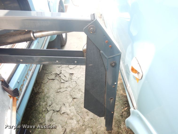 image for item DG0740 2011 Ford E450 Super Duty ElDorado  shuttle bus