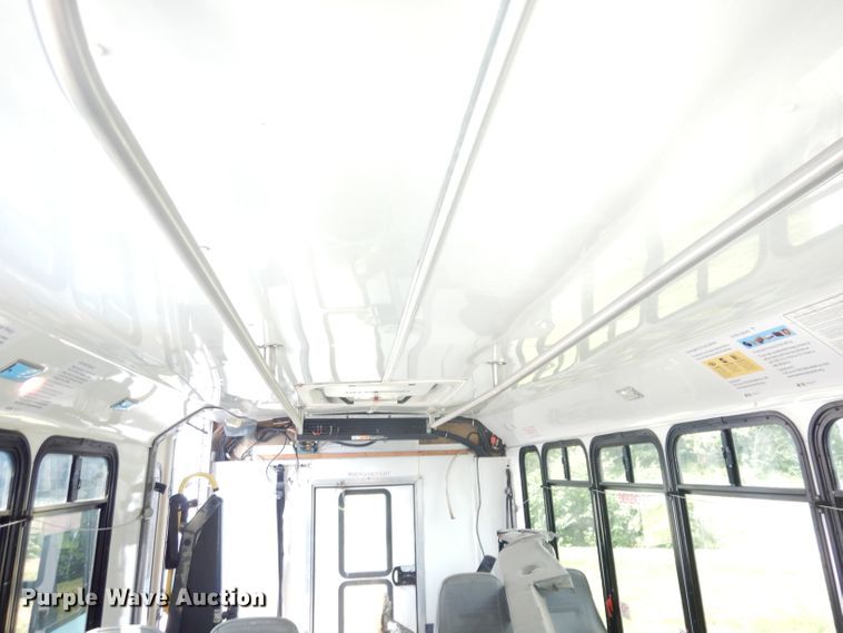 image for item DG0740 2011 Ford E450 Super Duty ElDorado  shuttle bus