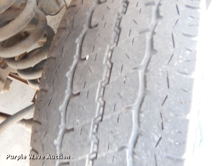 image for item DG0740 2011 Ford E450 Super Duty ElDorado  shuttle bus