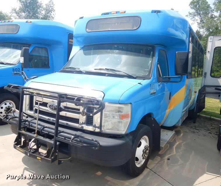image for item DG0741 2011 Ford E450 Super Duty ElDorado  shuttle bus