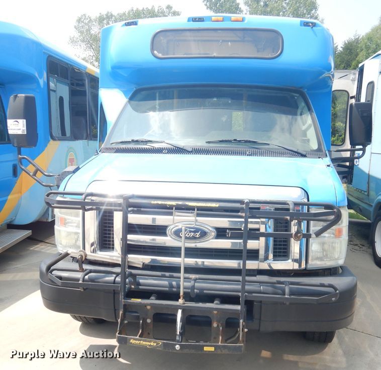 image for item DG0741 2011 Ford E450 Super Duty ElDorado  shuttle bus