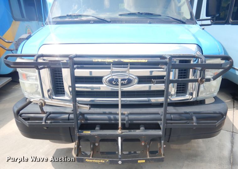 image for item DG0741 2011 Ford E450 Super Duty ElDorado  shuttle bus