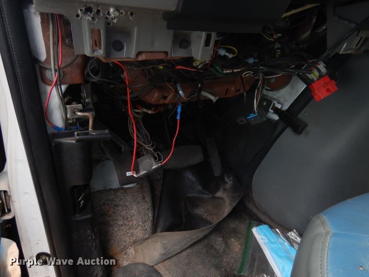 image for item DG0741 2011 Ford E450 Super Duty ElDorado  shuttle bus