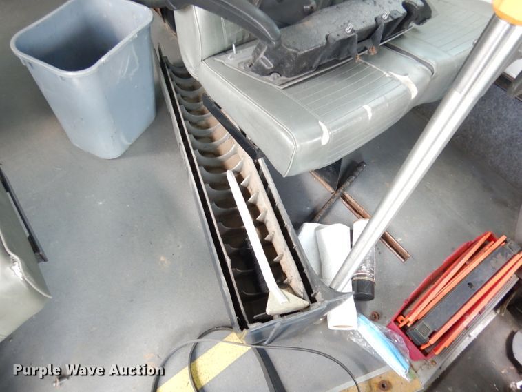 image for item DG0741 2011 Ford E450 Super Duty ElDorado  shuttle bus