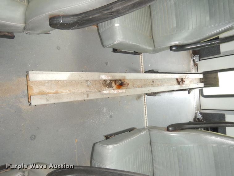 image for item DG0741 2011 Ford E450 Super Duty ElDorado  shuttle bus