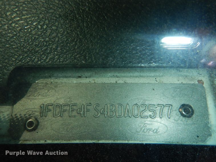 image for item DG0741 2011 Ford E450 Super Duty ElDorado  shuttle bus