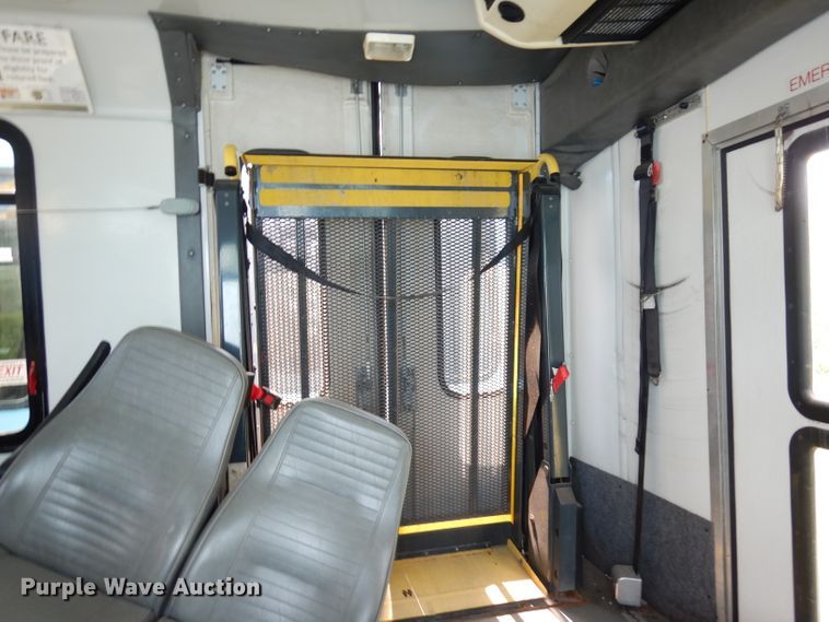 image for item DG0742 2011 Ford E450 Super Duty ElDorado  shuttle bus