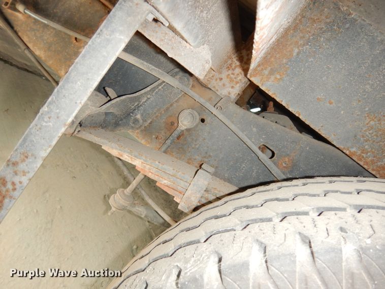 image for item DG0742 2011 Ford E450 Super Duty ElDorado  shuttle bus