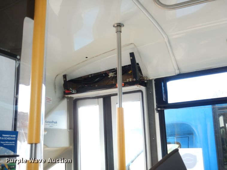 image for item DG0742 2011 Ford E450 Super Duty ElDorado  shuttle bus