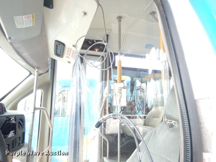 image for item DG0742 2011 Ford E450 Super Duty ElDorado  shuttle bus