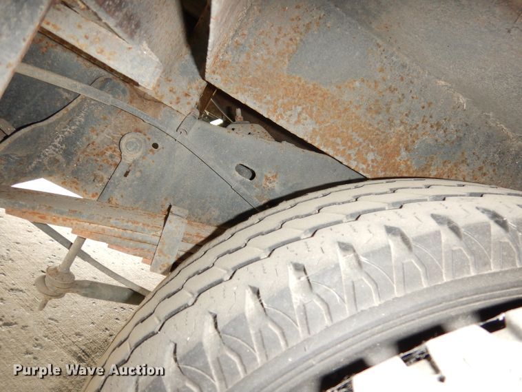 image for item DG0743 2011 Ford E450 Super Duty ElDorado  shuttle bus