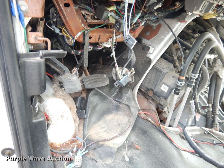 image for item DG0743 2011 Ford E450 Super Duty ElDorado  shuttle bus