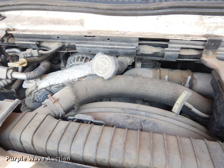 image for item DG0744 2006 Ford E450 Super Duty  ambulance