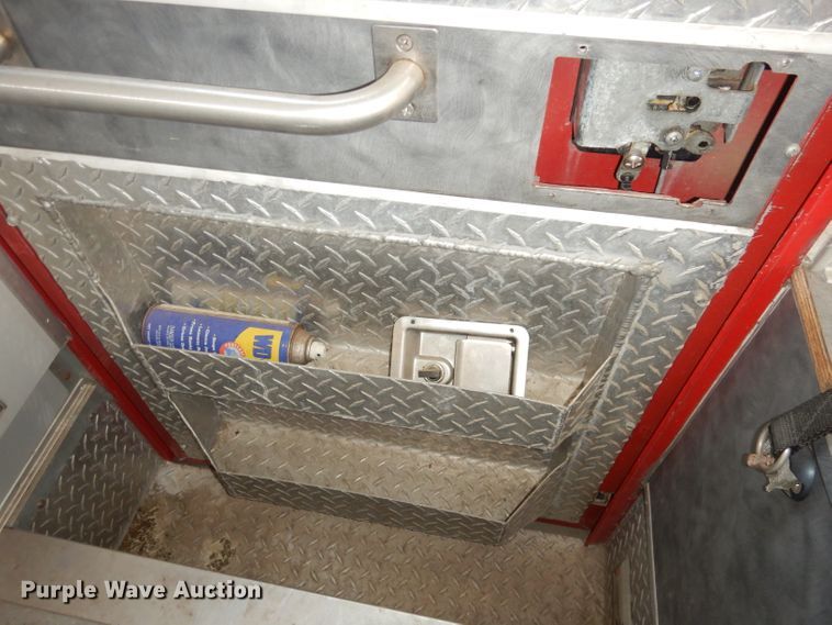 image for item DG0744 2006 Ford E450 Super Duty  ambulance