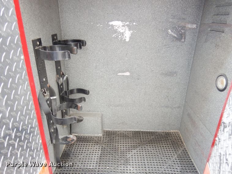 image for item DG0744 2006 Ford E450 Super Duty  ambulance