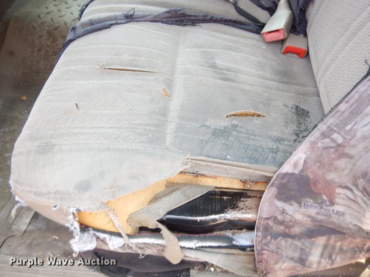 image for item DG0745 2000 Toyota Tundra  pickup truck