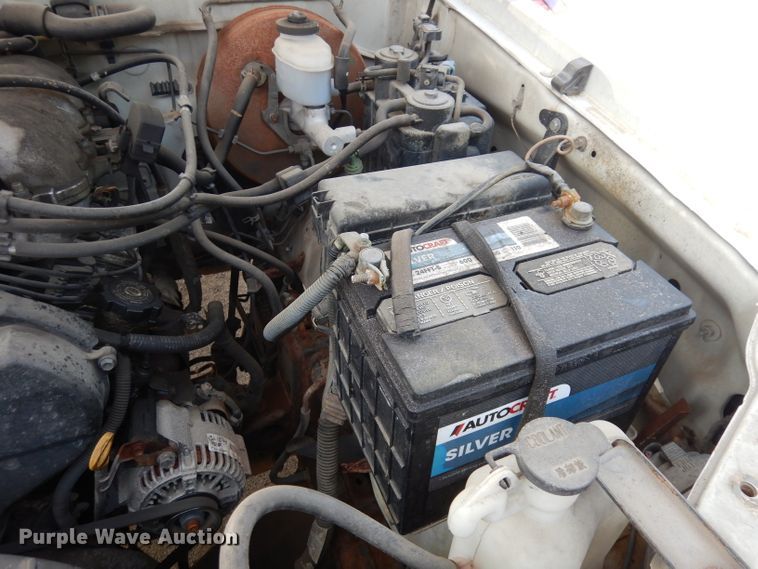 image for item DG0745 2000 Toyota Tundra  pickup truck