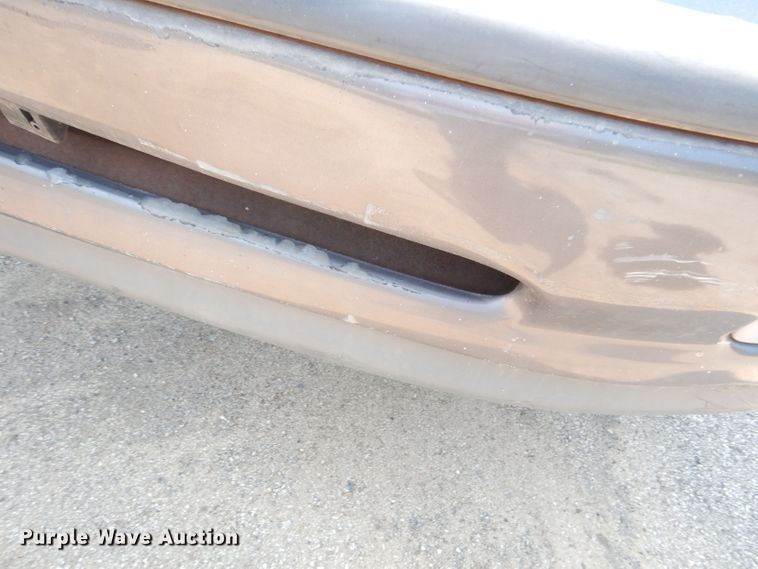 image for item DG0745 2000 Toyota Tundra  pickup truck