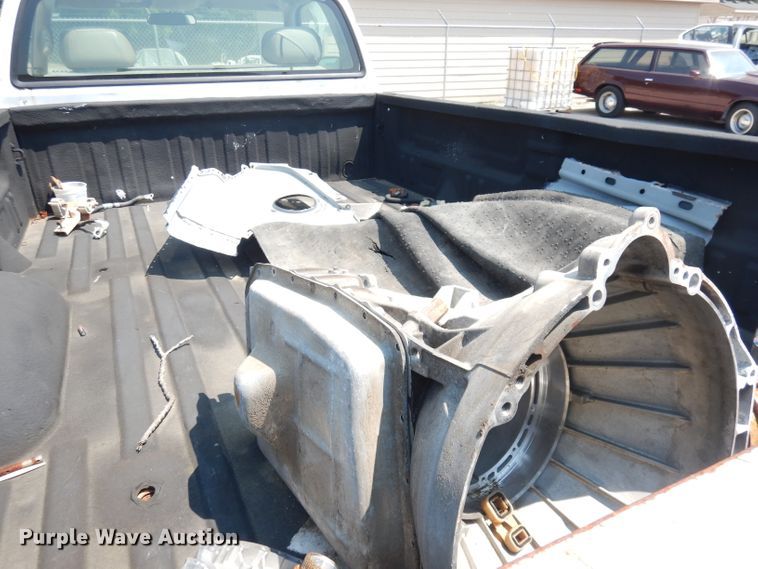 image for item DG0745 2000 Toyota Tundra  pickup truck