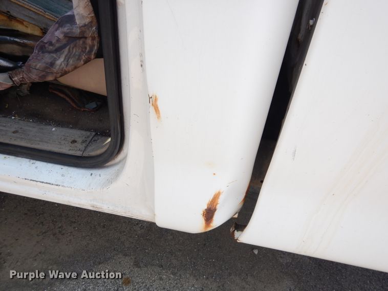 image for item DG0745 2000 Toyota Tundra  pickup truck