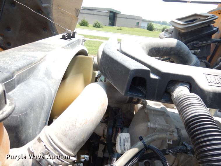 image for item DG0754 2013 International 3000  school bus