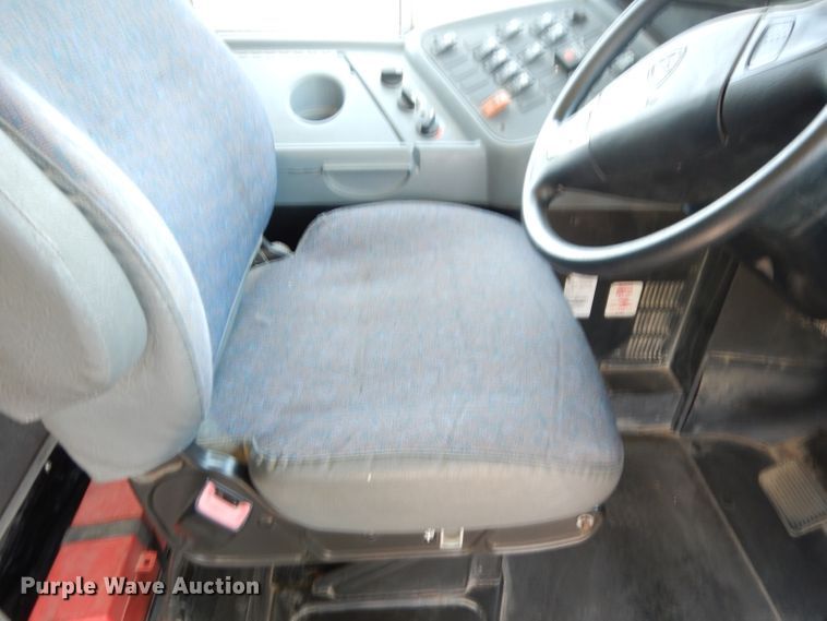 image for item DG0754 2013 International 3000  school bus