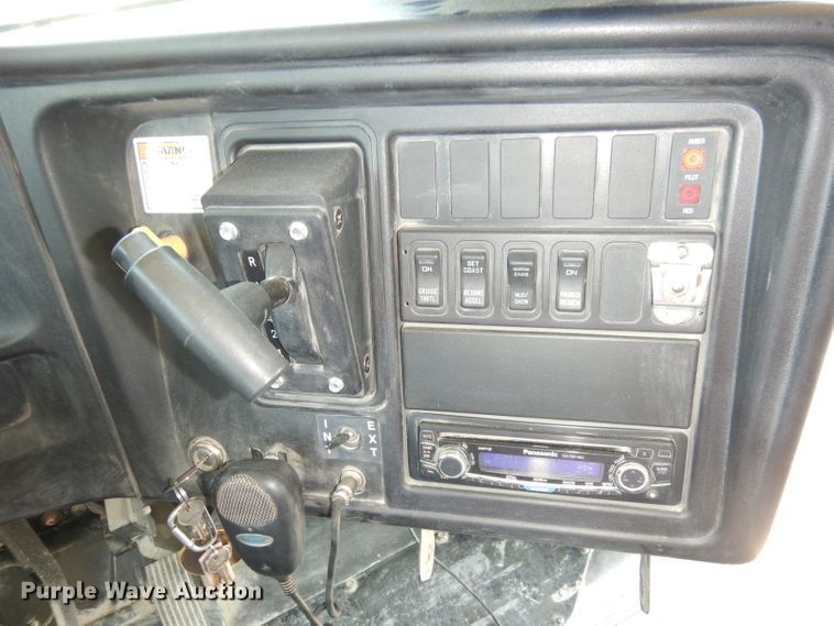 image for item DG0754 2013 International 3000  school bus