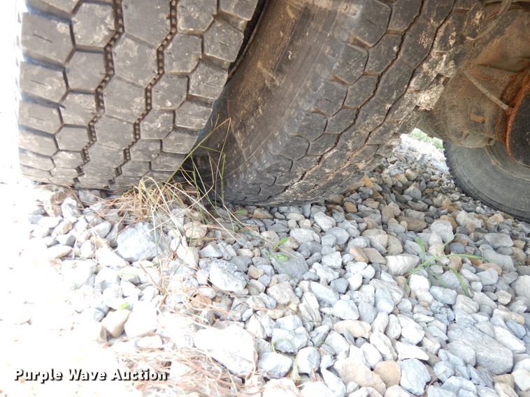 image for item DG0754 2013 International 3000  school bus