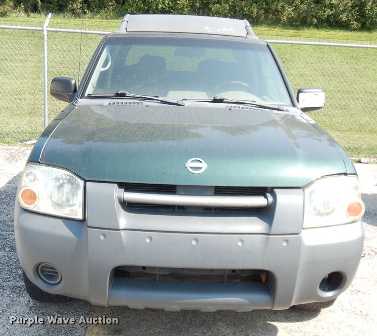 image for item DG0756 2002 Nissan Frontier  Crew Cab pickup truck