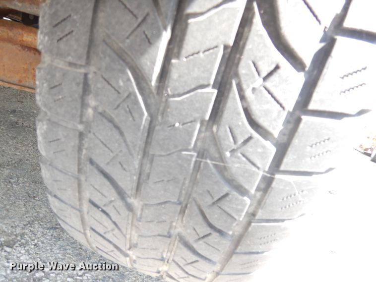 image for item DG0756 2002 Nissan Frontier  Crew Cab pickup truck