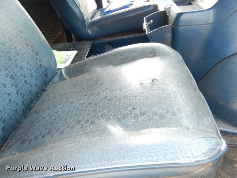 image for item DG0757 1988 Chevrolet G30  delivery truck