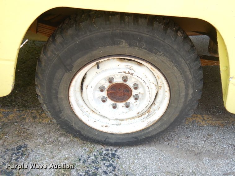 image for item DG0757 1988 Chevrolet G30  delivery truck