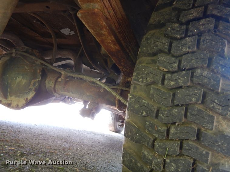 image for item DG0757 1988 Chevrolet G30  delivery truck