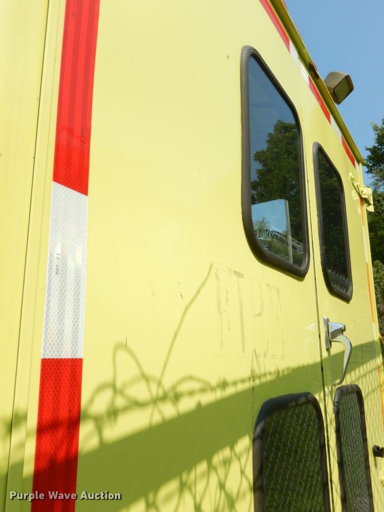 image for item DG0757 1988 Chevrolet G30  delivery truck