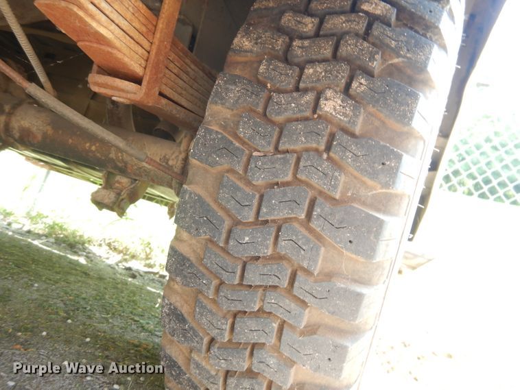 image for item DG0757 1988 Chevrolet G30  delivery truck