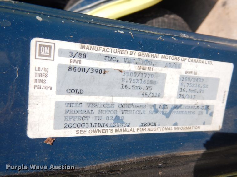 image for item DG0757 1988 Chevrolet G30  delivery truck