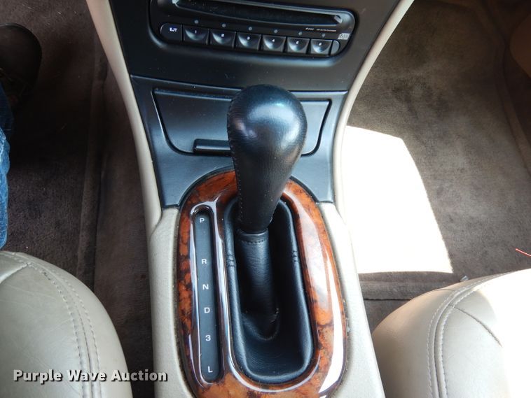 image for item DG0758 2003 Chrysler Concorde Limited